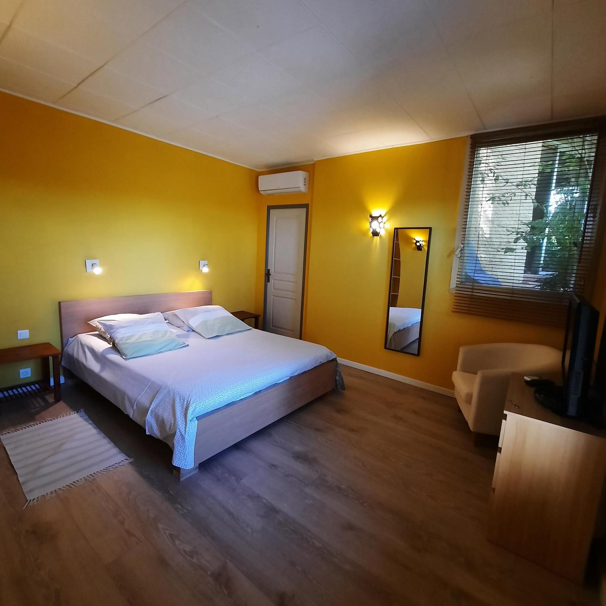 Bed and Breakfast Les 3 Saisons Кюкюрон Екстер'єр фото